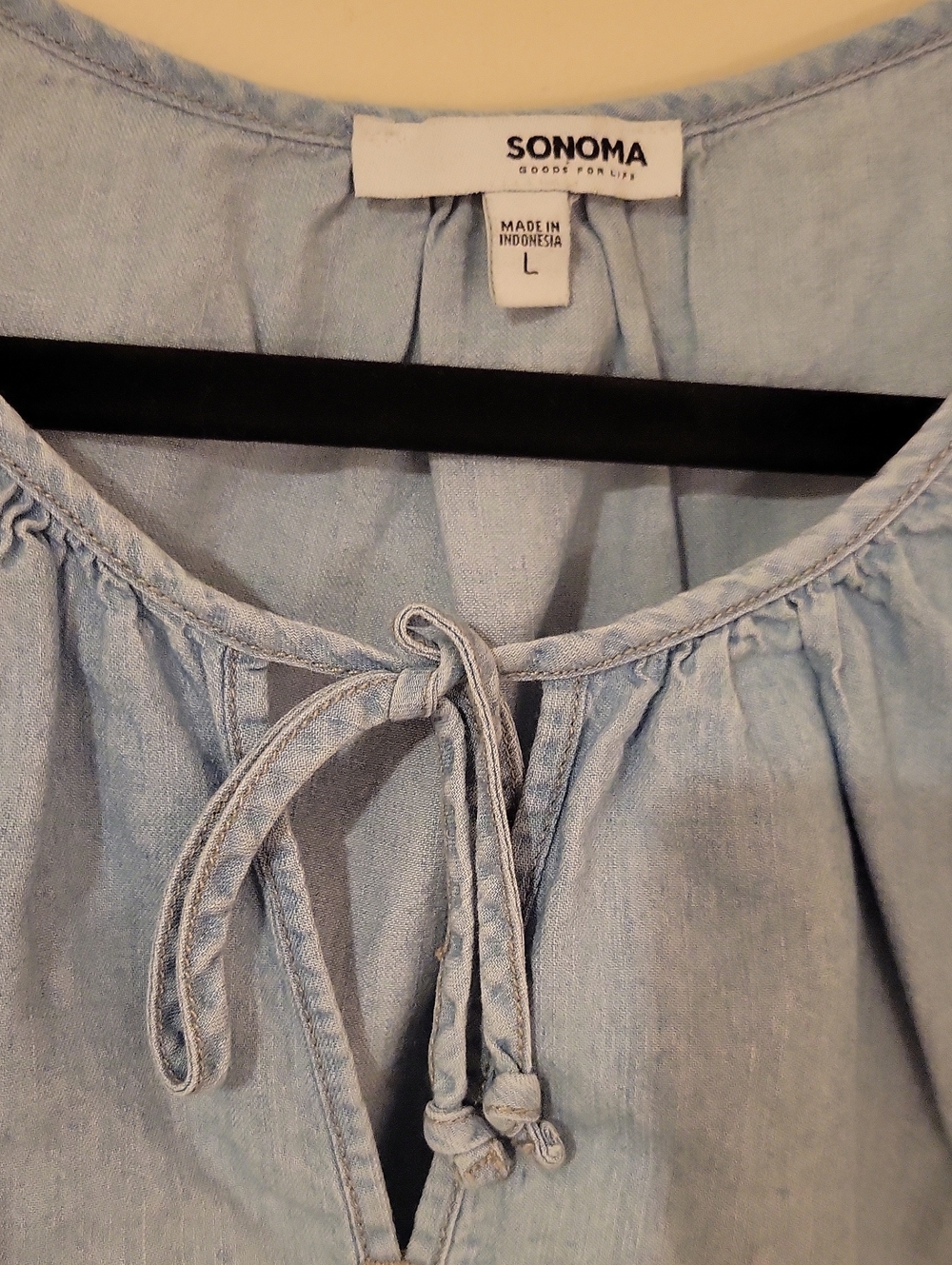 #97 SONOMA Light Blue Tie-Neck Sleeveless Denimlike Top - Picture 2 of 2